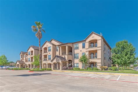 apartments near fairmont parkway pasadena tx 6060 Fairmont Pkwy Pasadena, TX 77505